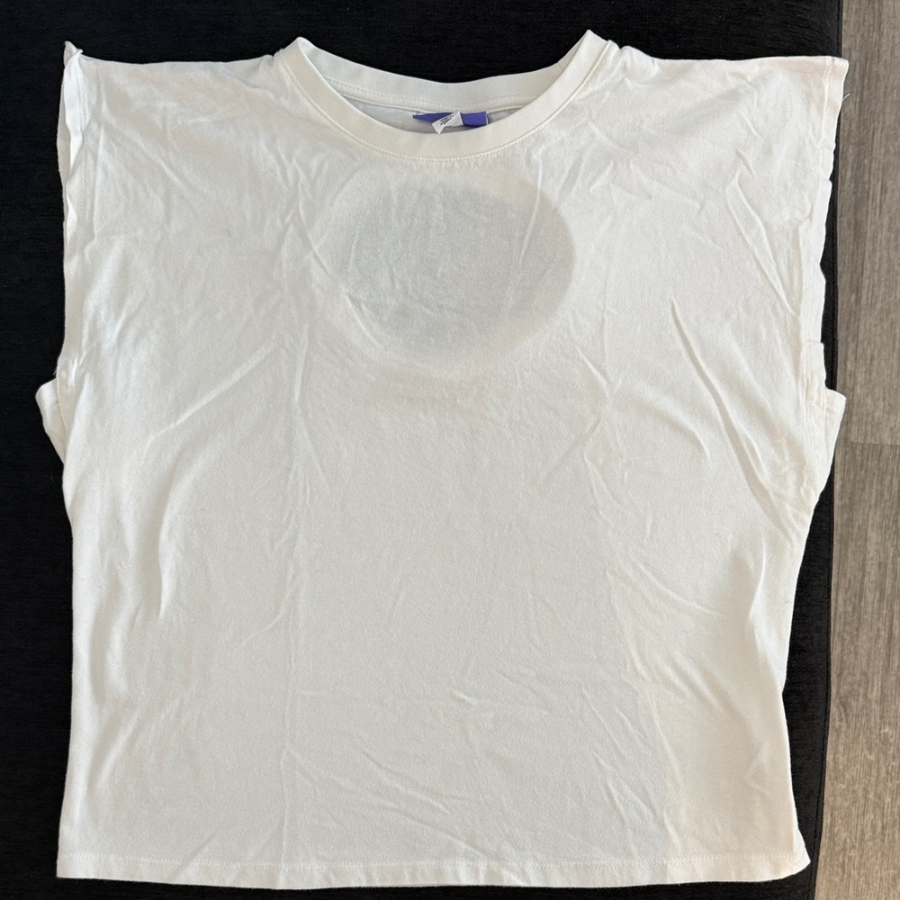 White Sleeveless Crewneck Women’s Top